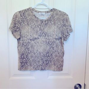 BABATON Snakeskin Print Cropped T-Shirt